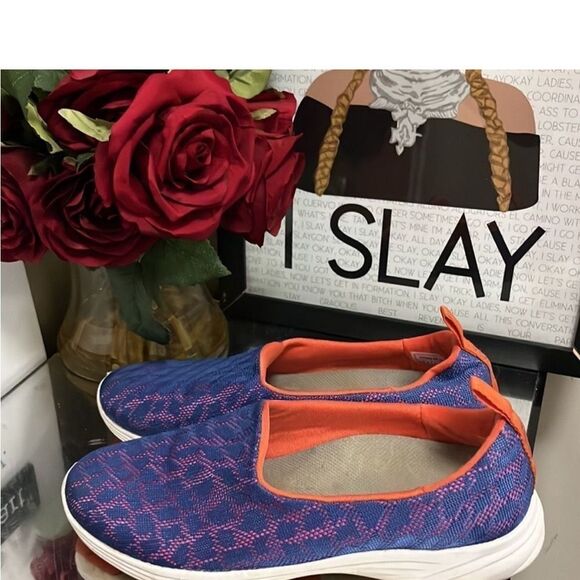 VIONIC 331 Hydra Mesh Orthotic Slip On Sneakers - Picture 5 of 6